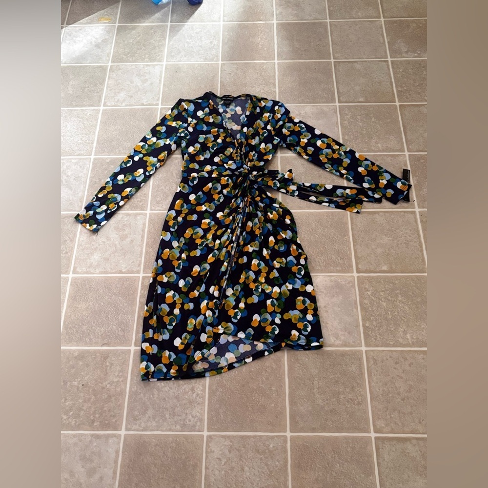 Maggy London Blue and Yellow Floral Long Sleeve Dress - Picture 2 of 4